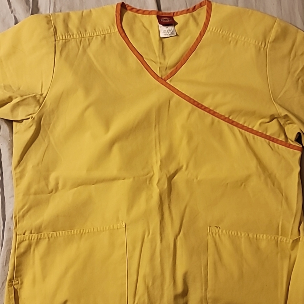 Dickie large Yellow/ orange